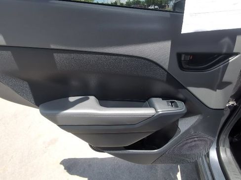 Used 2025 Subaru Crosstrek 2.5i Premium AWD/4WD image 25