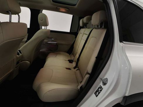 Used 2023 Mercedes-Benz GLB 250 image 12