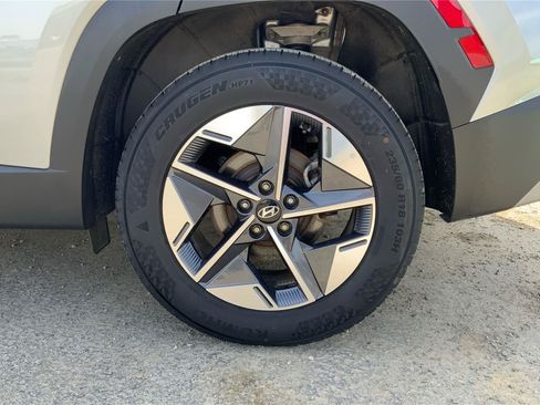 Used 2025 Hyundai Tucson SEL AWD/4WD image 28