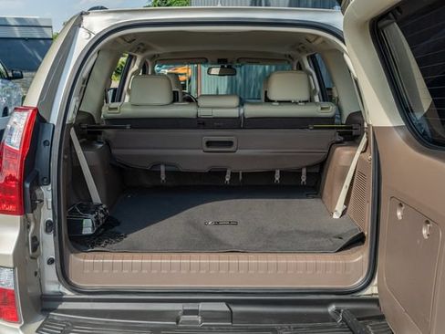 Used 2011 Lexus GX 460 Premium AWD/4WD image 10