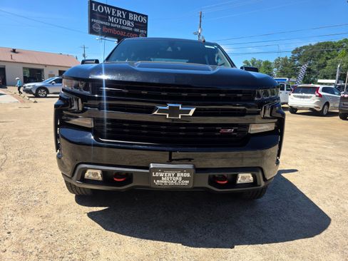 Used 2020 Chevrolet Silverado 1500 LT Trail Boss AWD/4WD image 2