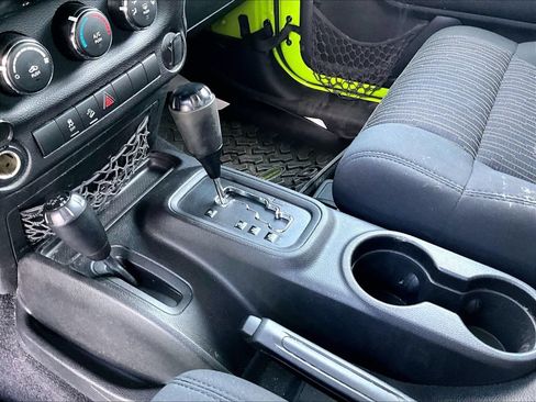 Used 2012 Jeep Wrangler Sport AWD/4WD image 15