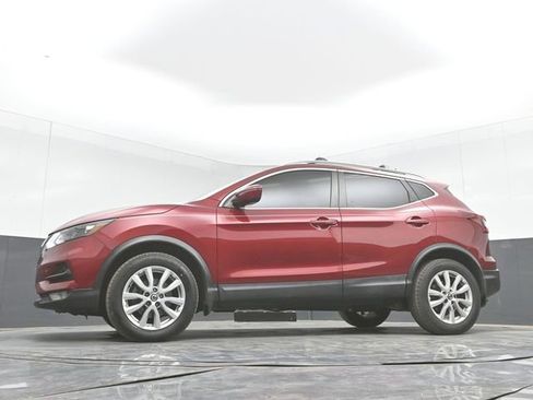 Used 2020 Nissan Rogue Sport SV w/ All-Weather Package AWD/4WD image 43