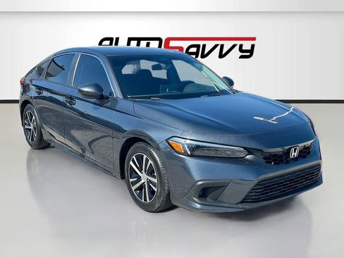 Used 2024 Honda Civic LX image 1