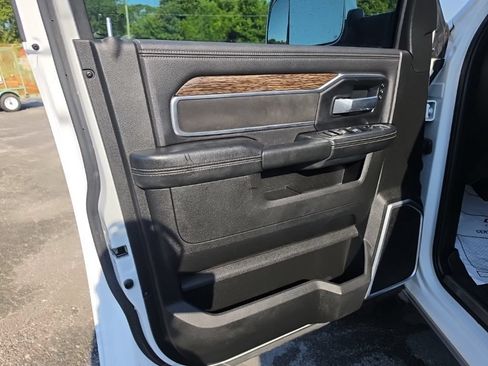 Used 2021 RAM 2500 Laramie AWD/4WD image 18