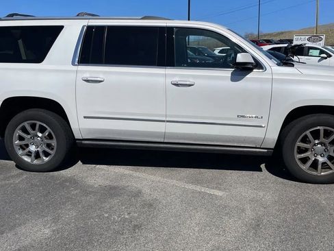 Used 2018 GMC Yukon XL Denali image 13
