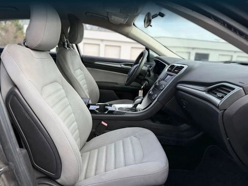 Used 2014 Ford Fusion S image 18