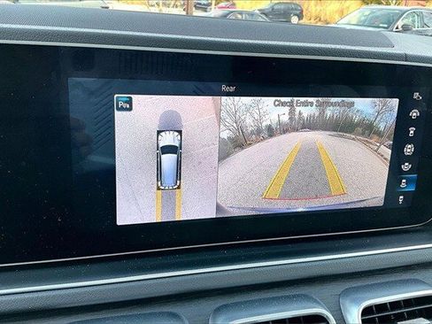 Used 2020 Mercedes-Benz GLS 450 4MATIC image 17