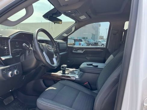 Used 2023 GMC Sierra 1500 Elevation w/ Preferred Package AWD/4WD image 7