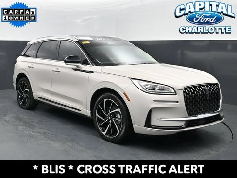 Used 2024 Lincoln Corsair Grand Touring AWD/4WD image 4