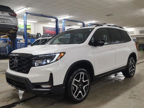 Used 2023 Honda Passport Elite image 32