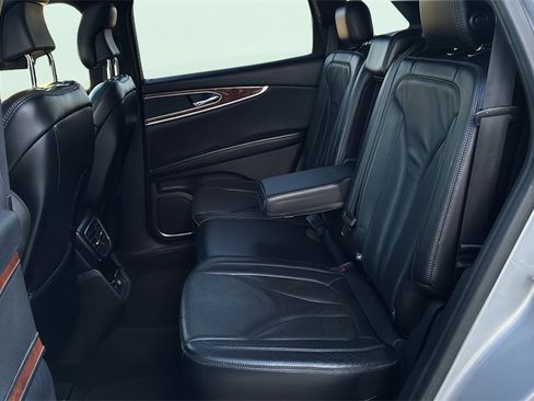 Used 2016 Lincoln MKX Reserve w/ Technology Package image 13