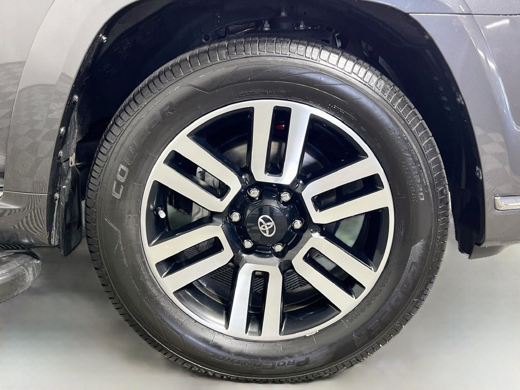 Used 2023 Toyota 4Runner Limited RWD image 11
