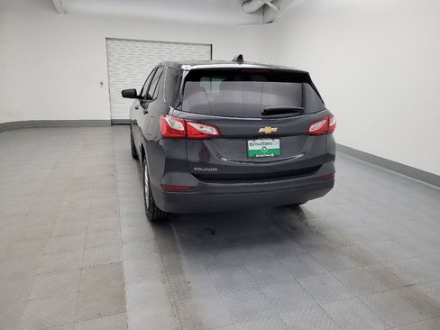 Used 2021 Chevrolet Equinox LS w/ LS Convenience Package image 6