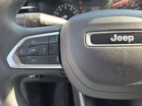 Used 2022 Jeep Compass Latitude AWD/4WD image 32