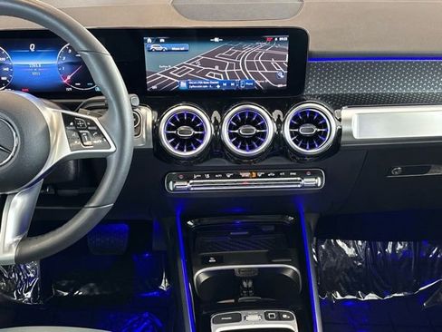 Certified 2026 Mercedes-Benz GLB 250 4MATIC image 19
