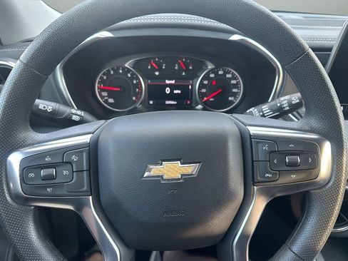 Used 2025 Chevrolet Blazer LT AWD/4WD image 26