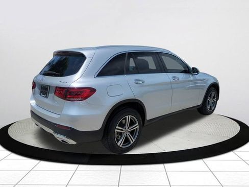 Used 2020 Mercedes-Benz GLC 300 4MATIC image 3