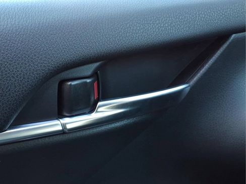 Used 2024 Toyota Camry SE FWD image 18
