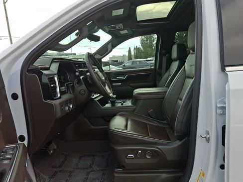 Used 2024 GMC Sierra 1500 Denali w/ Denali Reserve Package image 12