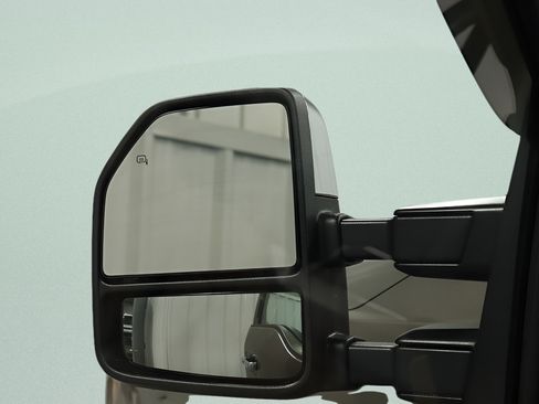 Used 2019 Ford F250 Lariat w/ Lariat Ultimate Package AWD/4WD image 24