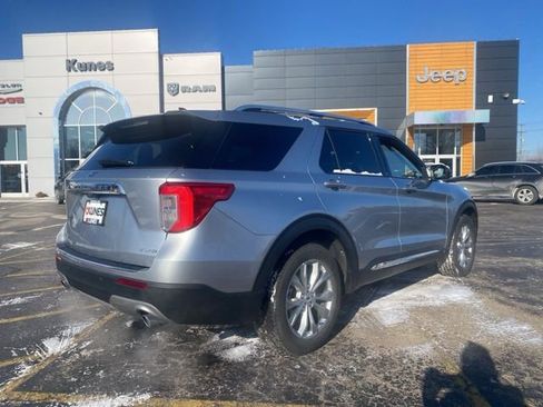 Used 2023 Ford Explorer Limited image 9