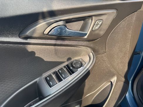 Used 2024 Chevrolet Malibu LT FWD image 12