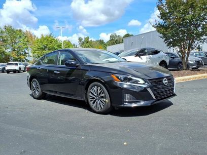 New 2025 Nissan Altima 2.5 SV w/ SV Premium Package