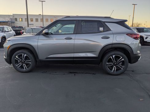 New 2026 Chevrolet TrailBlazer LT w/ Convenience Package image 2