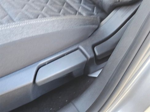 New 2026 Nissan Kicks SV w/ SV Premium Package image 32