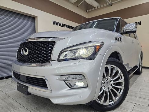Used 2015 INFINITI QX80 4WD w/ Deluxe Technology Package image 2