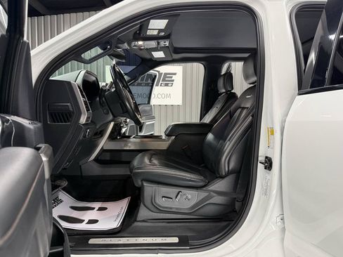 Used 2022 Ford F250 Platinum w/ FX4 Off-Road Package AWD/4WD image 18