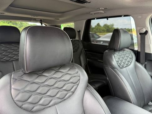 Used 2022 Hyundai Palisade Limited FWD image 25