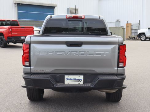 Used 2023 Chevrolet Colorado Z71 w/ Z71 Convenience Package 2 AWD/4WD image 8