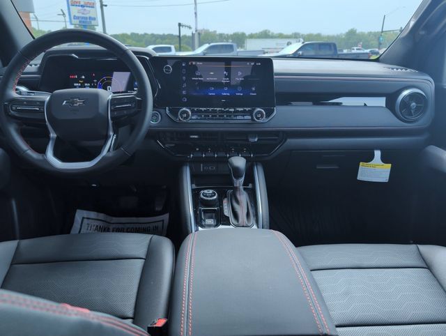 Used 2026 Chevrolet Colorado Z71 w/ Technology Package AWD/4WD image 15