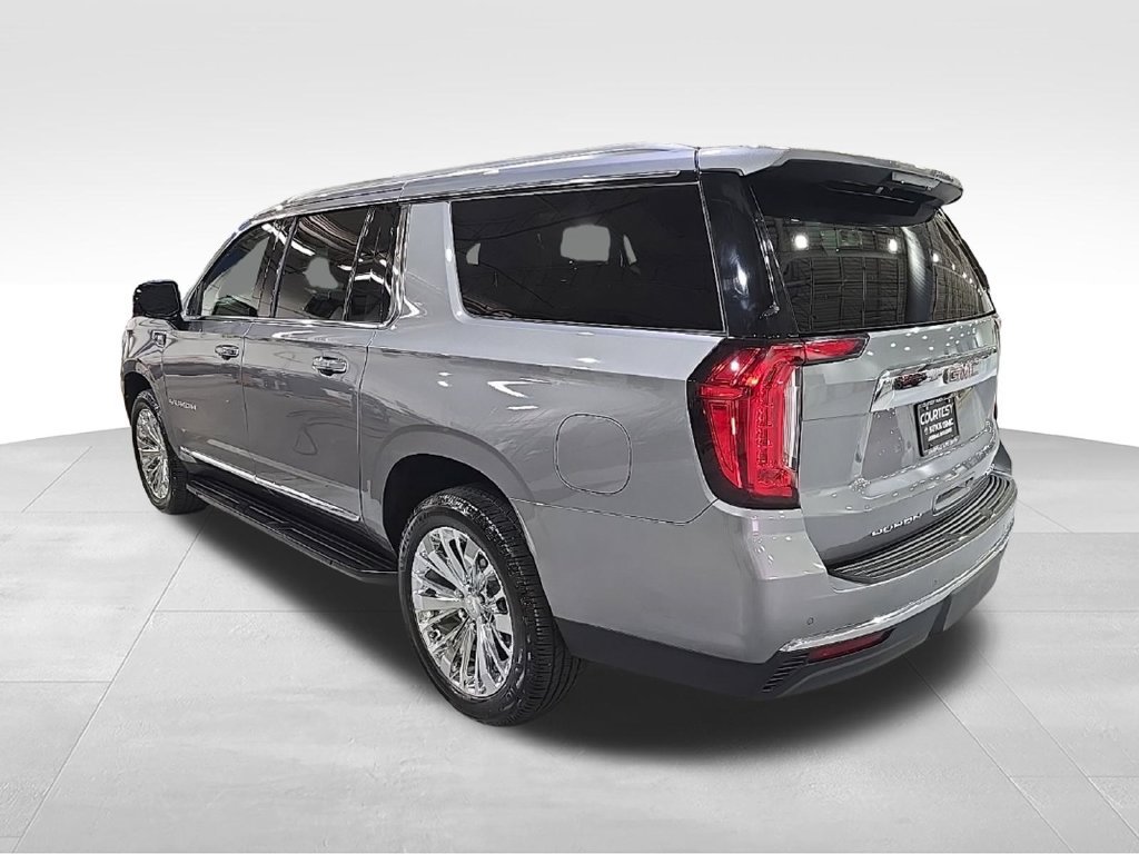 Used 2022 GMC Yukon XL SLT w/ SLT Premium Package AWD/4WD image 5