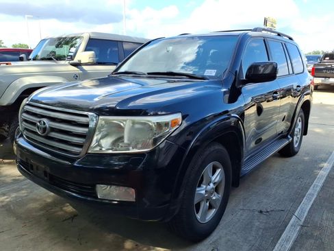 Used 2011 Toyota Land Cruiser w/ Upgrade Pkg AWD/4WD image 4