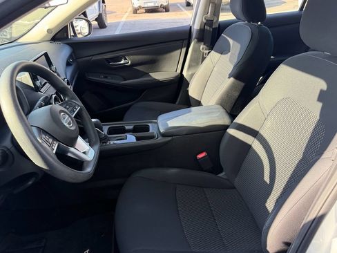 Certified 2023 Nissan Sentra S FWD image 10