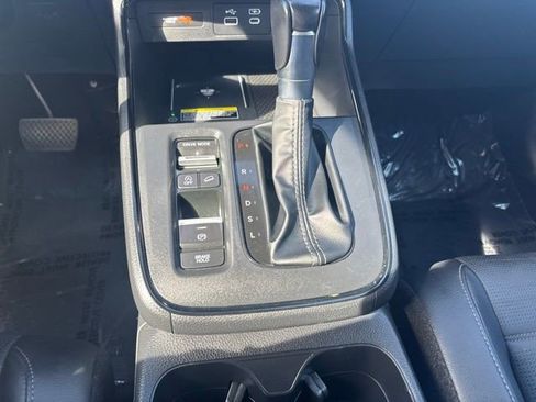 Used 2025 Honda CR-V EX-L image 17