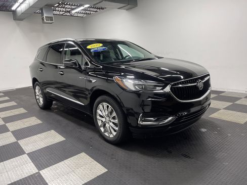 Used 2020 Buick Enclave Essence image 6