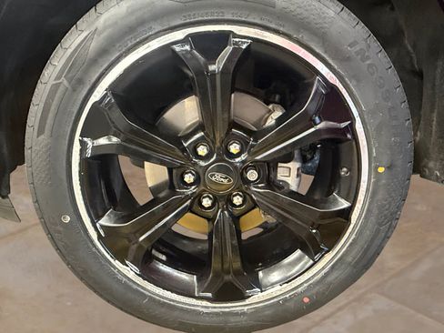 Used 2024 Ford Expedition Limited RWD image 32