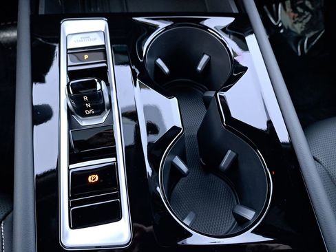 New 2025 Volkswagen Atlas Cross Sport SEL image 24