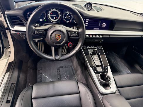 Certified 2024 Porsche 911 Carrera image 16