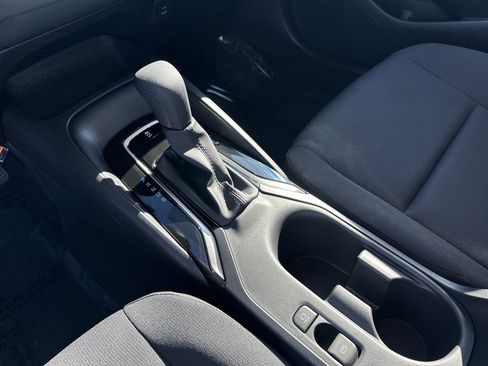 Certified 2025 Toyota Corolla LE image 26