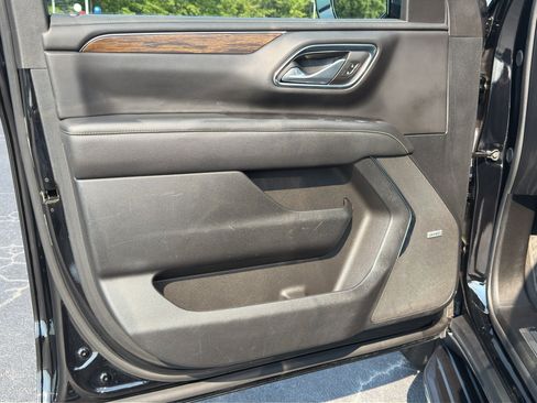 Used 2024 Chevrolet Tahoe Premier AWD/4WD image 31