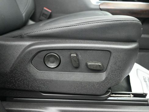 Used 2025 GMC Sierra 1500 SLT w/ SLT Premium Plus Package image 12