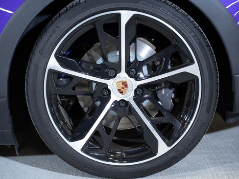 New 2026 Porsche Taycan 4 Cross Turismo AWD/4WD image 10