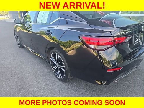 Used 2023 Nissan Sentra SR w/ SR Premium Package FWD image 14