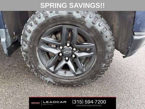 Used 2022 Chevrolet Silverado 1500 LT Trail Boss w/ Bed Protection Package image 10
