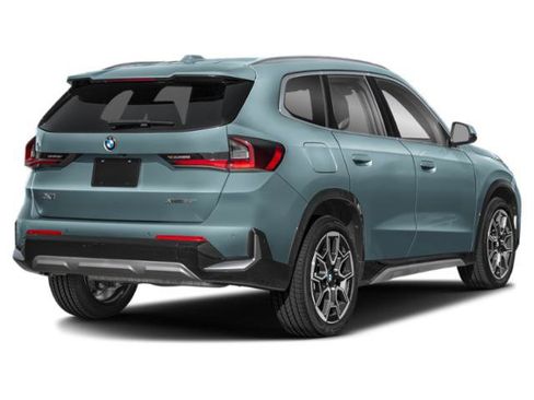 Used 2023 BMW X1 xDrive28i w/ Premium Package AWD/4WD image 2